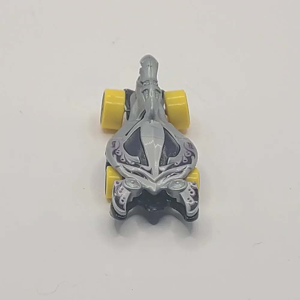 Hot Wheels Scorpedo Scorpion Gray Yellow 2014 Mattel Cars Kids Toys Collectors P